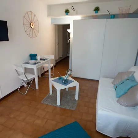 Santa Marta 6 * ميلان